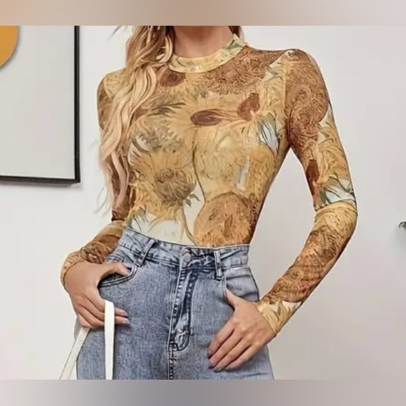 Floral Long Sleeve Women's Top - Picture 2 of 5